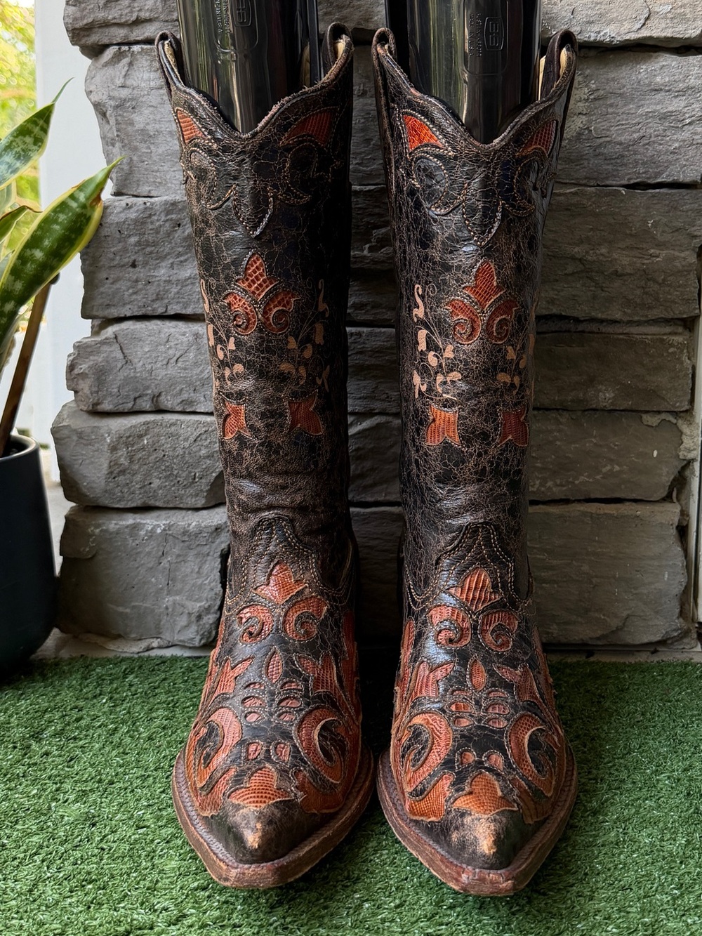 Corral Vintage Distressed Genuine Goat Skin Women’s Boots - Picture 5 of 14
